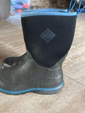Muck Boot Company Black & Blue Waterproof Mid-Calf Boots
